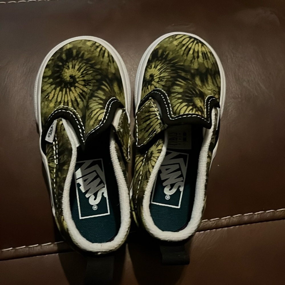 Vans | Classic green black tie-dyed canvas  low-top sneakers | Toddler 6 |New